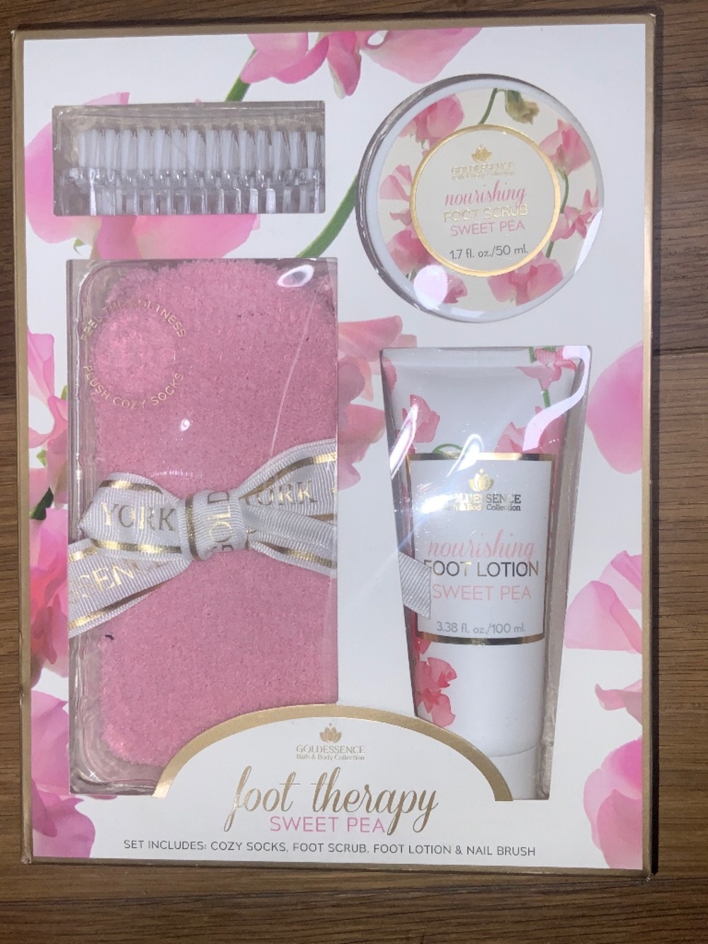 Goldessence Bath & Body Foot Therapy Set Sweet Pea (Socks, Scrub, Lotion & Brush